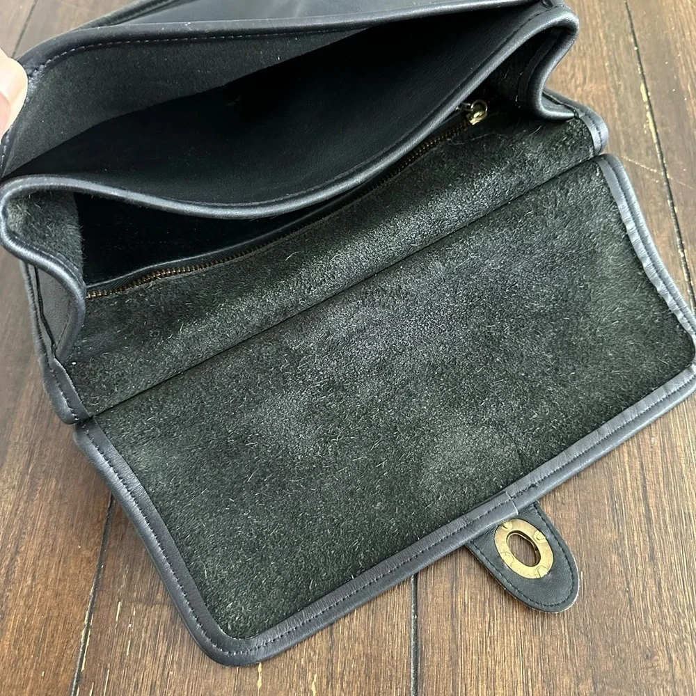 Vintage Coach Willis satchel